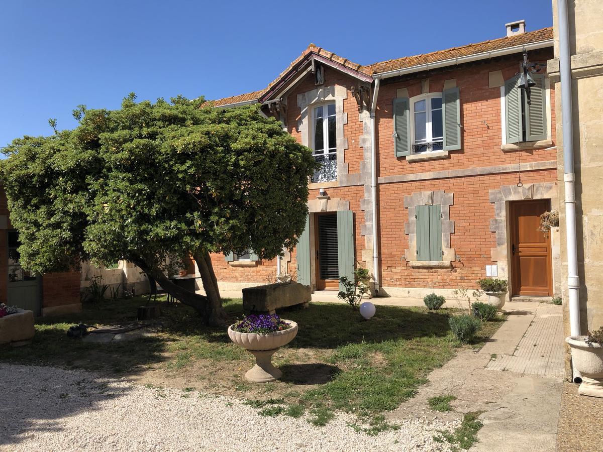 Le Mas Marguerite Arles Exterior photo