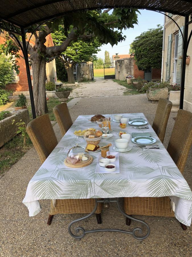 Le Mas Marguerite Arles Exterior photo